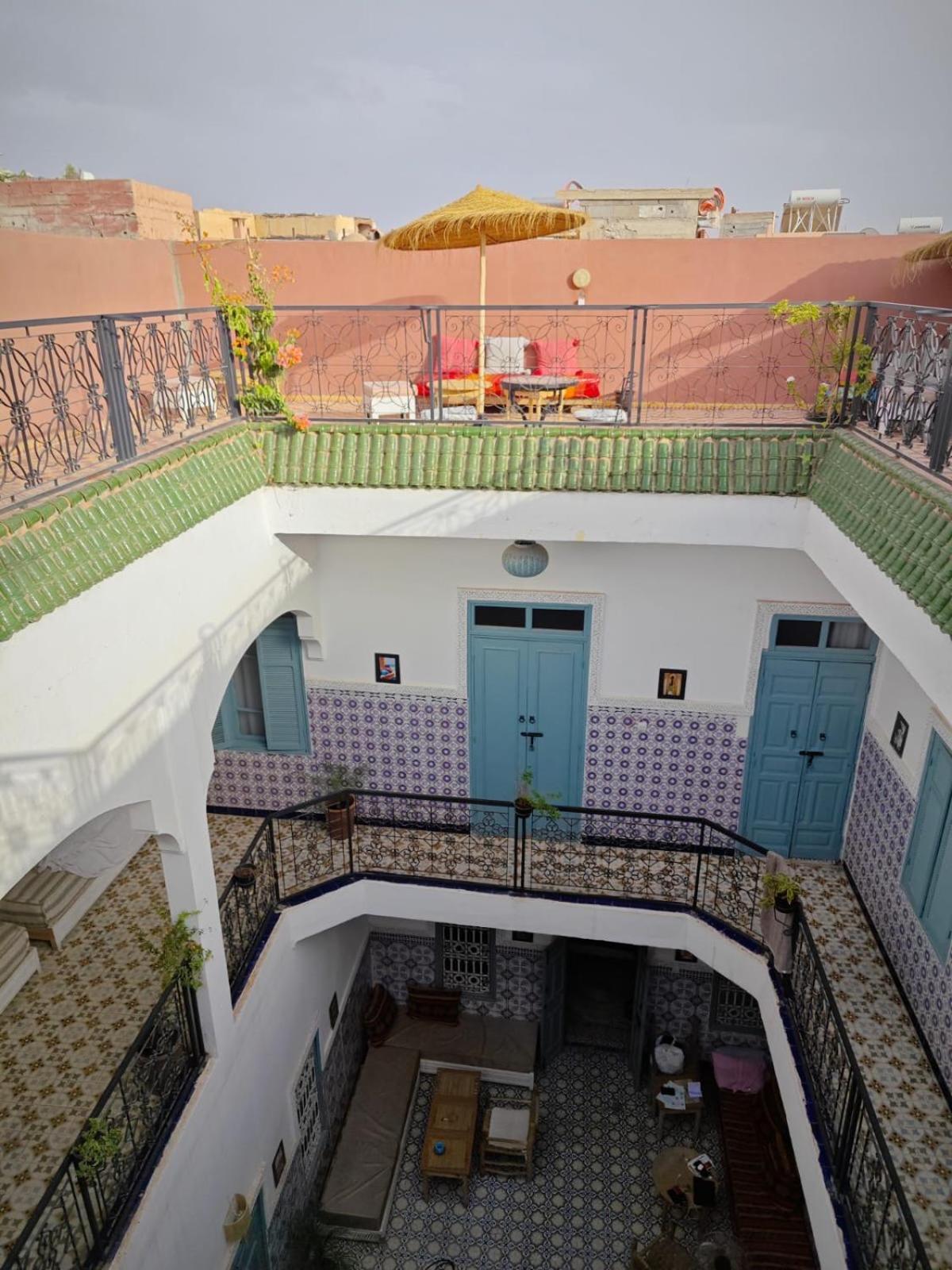 Hostel Be 20 Marrakesh Bagian luar foto